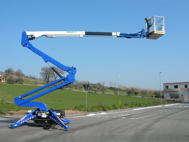 Platform Focus: SA18 compact tracked boom lift from Bluelift