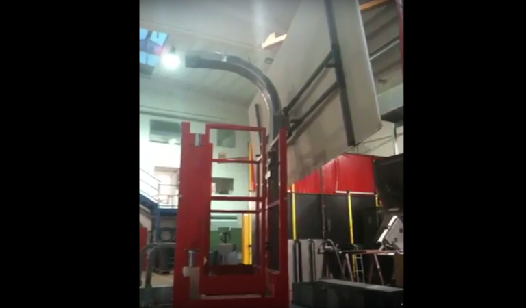 Bravi Leonardo with board lifting device - video