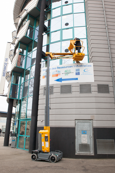 Haulotte Star 10 outdoor building facade maintenance